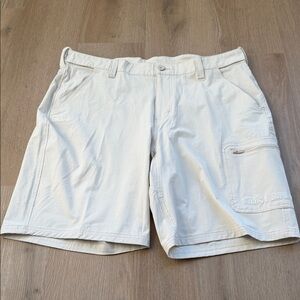 NWT Men’s HUK 10.5” Performance Shorts - Khaki